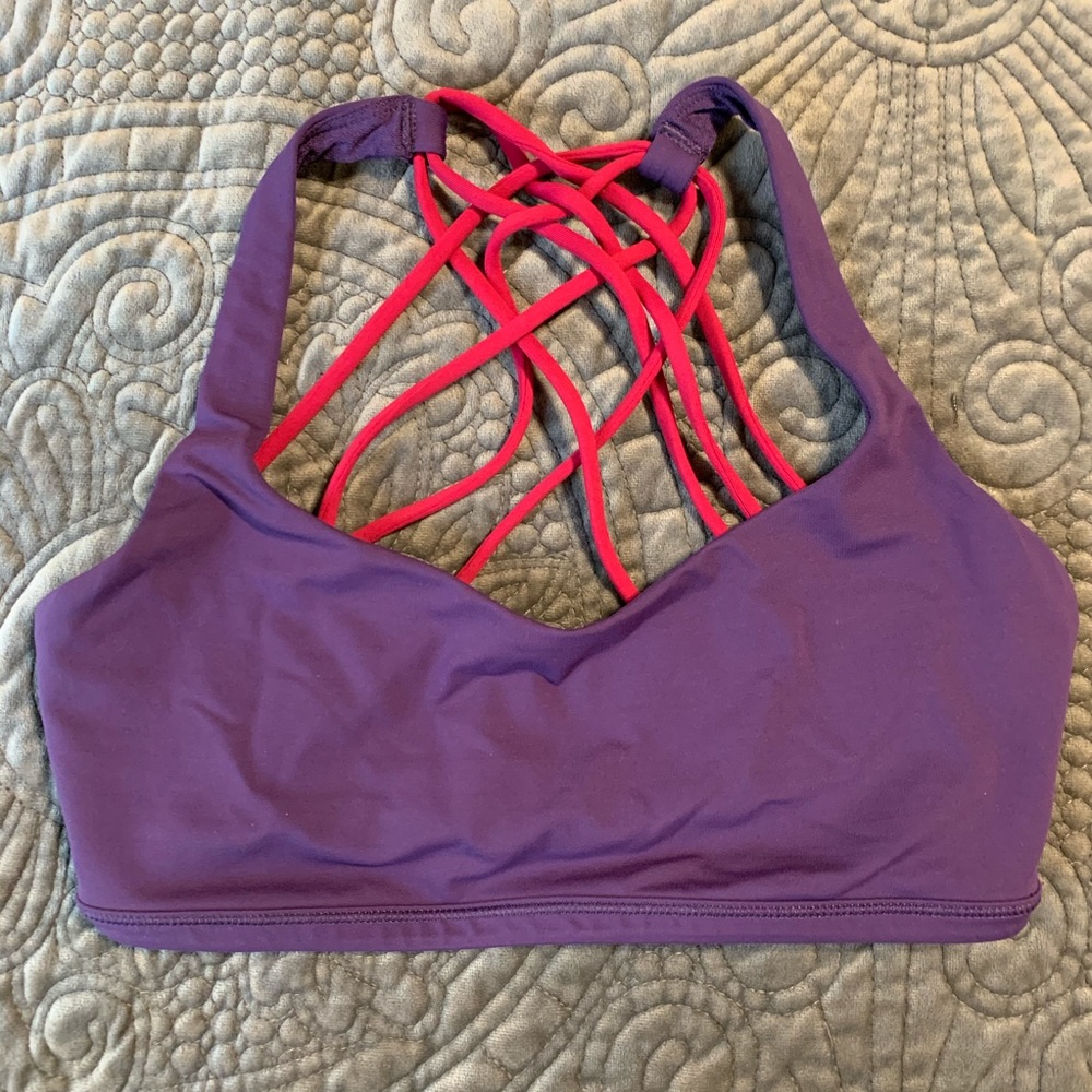 Lululemon sports bra!